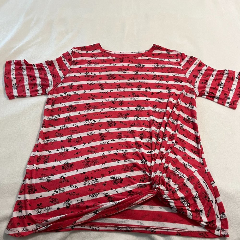 Disney Mickey and Minnie Cold Shoulder with Bottom Side Tie Size XL